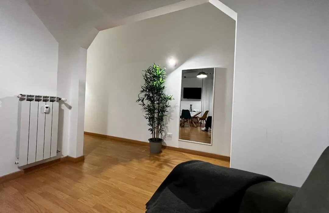 Conte Rosso Apartment-1