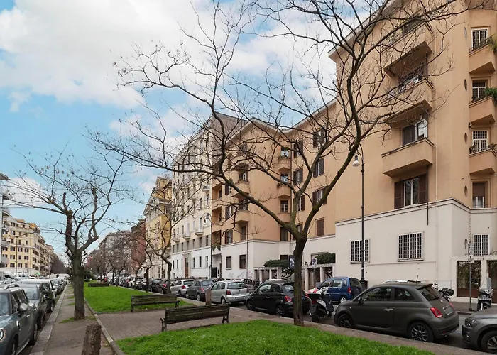 Guesthost - Piazza Bainsizza Elegant Apartment